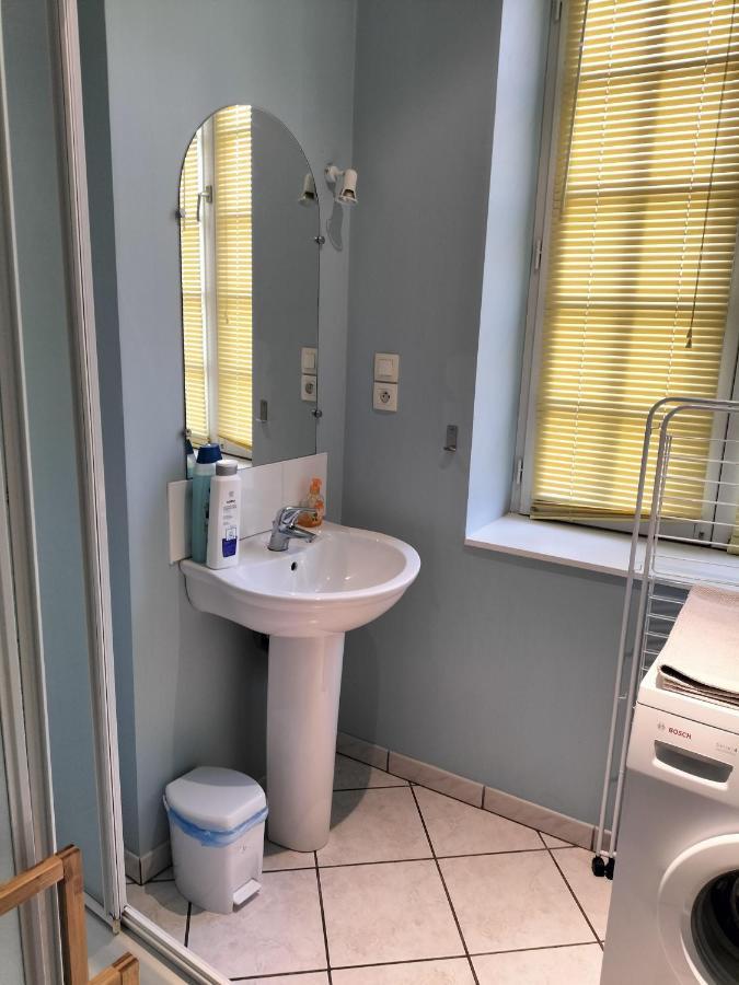 Appartement 4 personnes hyper centre en vieille ville au pied des remparts Boulogne-sur-Mer Extérieur photo